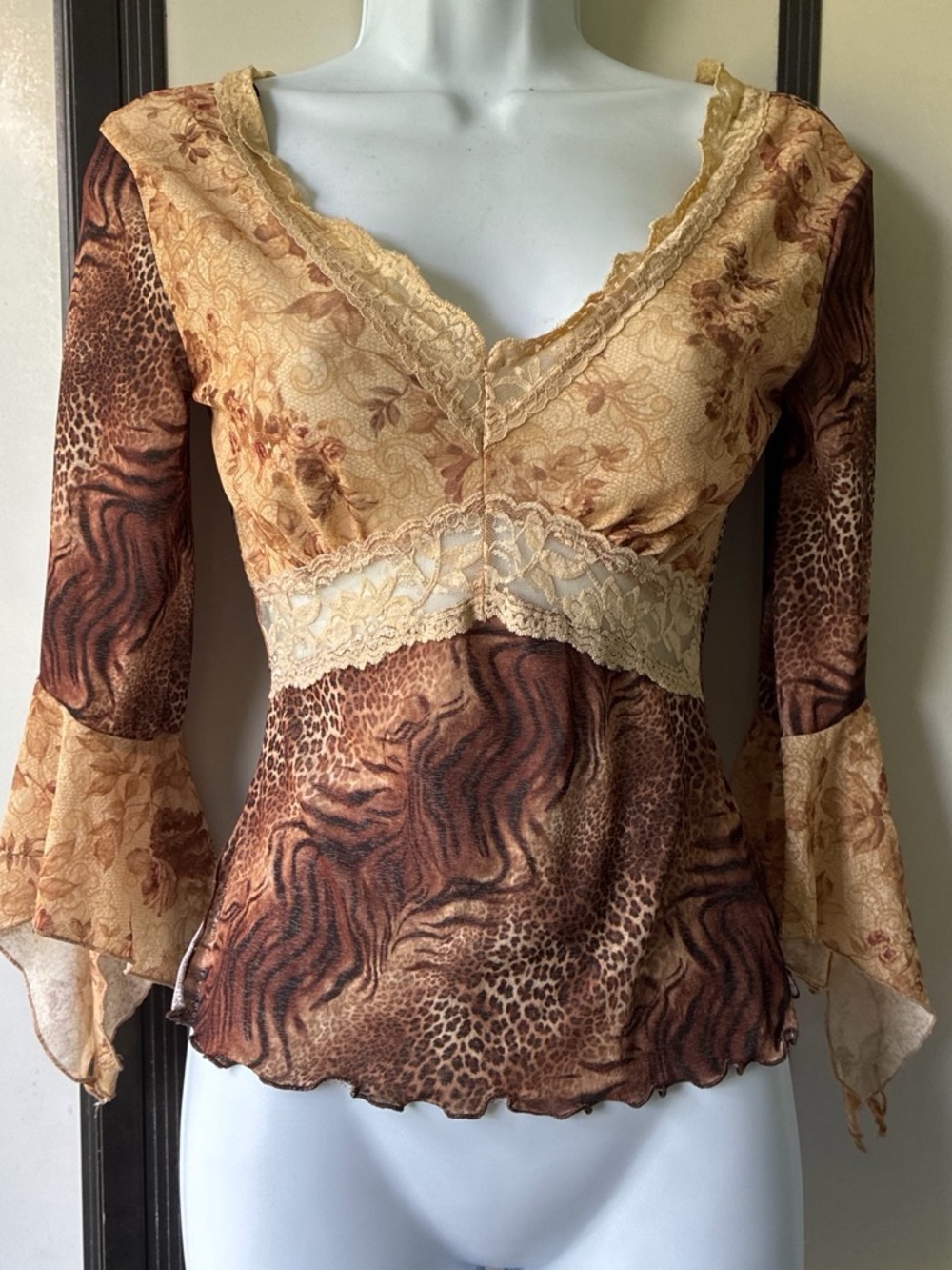 Price FIRM Eyeshadow Brown & Tan Lace-Trim V-Neck Animal-Print Blouse